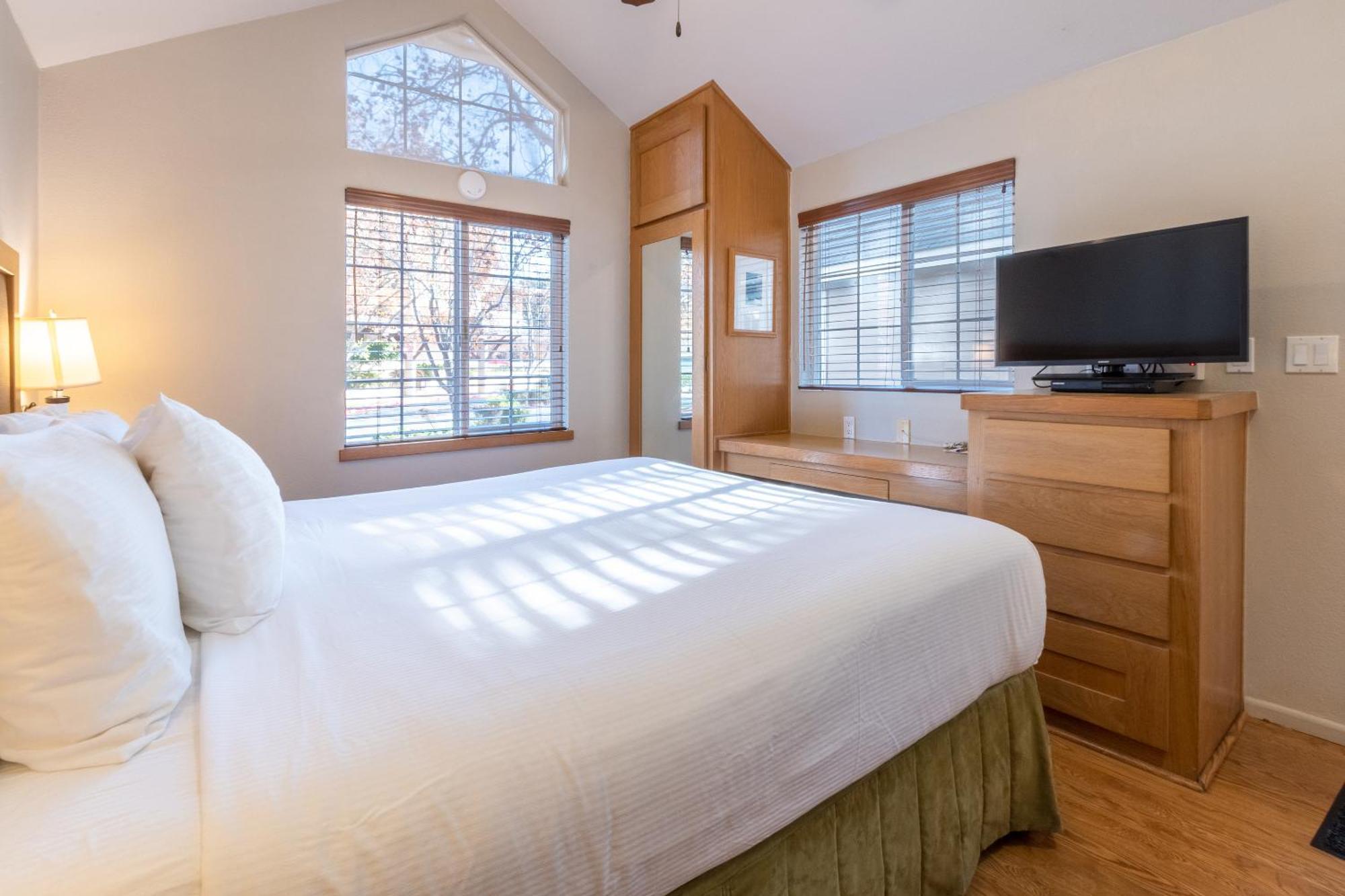 Riverpointe Napa Valley Resort Экстерьер фото