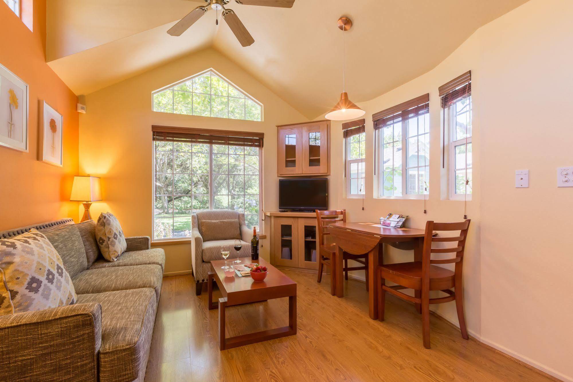 Riverpointe Napa Valley Resort Экстерьер фото